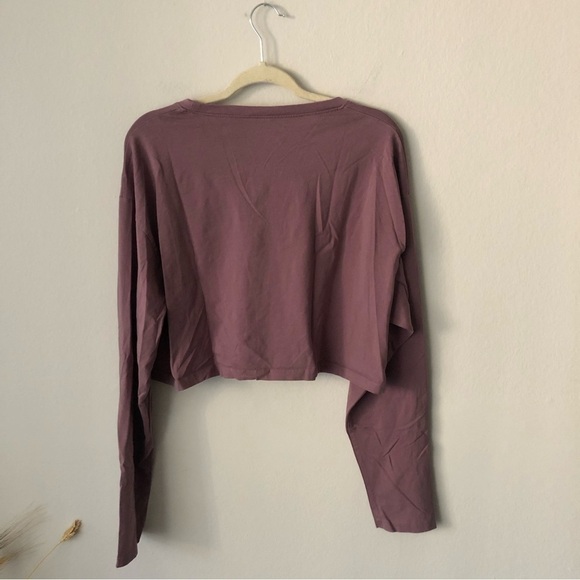 Alphalete Copped Long Sleeve Tee in a Purple color size XXXL - Picture 6 of 6